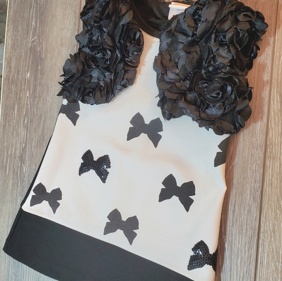 *SOLD* Beautiful, Kate Spade toddler white dress with black sequin bows Sz. 2T - Picture 2 of 6